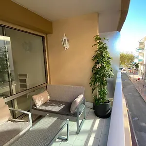 Terrasse A 30m Des Plages Appartement
